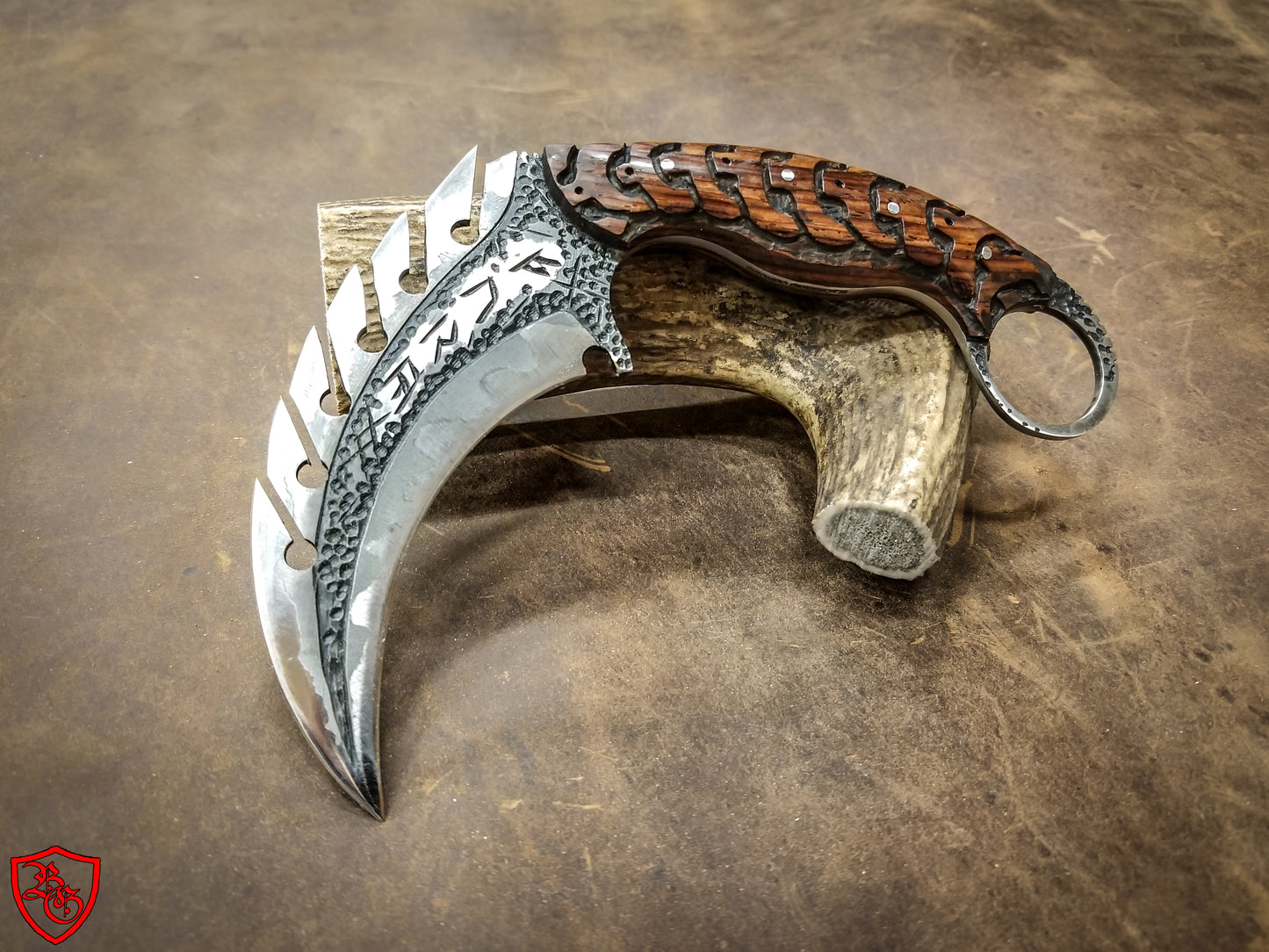 FURY KARAMBIT