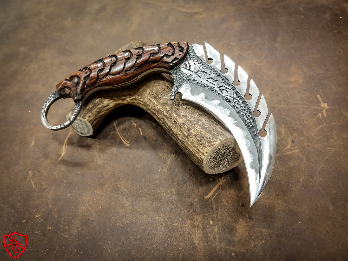 FURY KARAMBIT