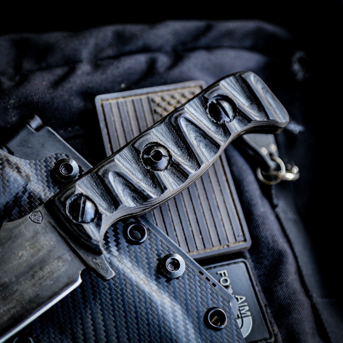 TACTICAL KNIFE